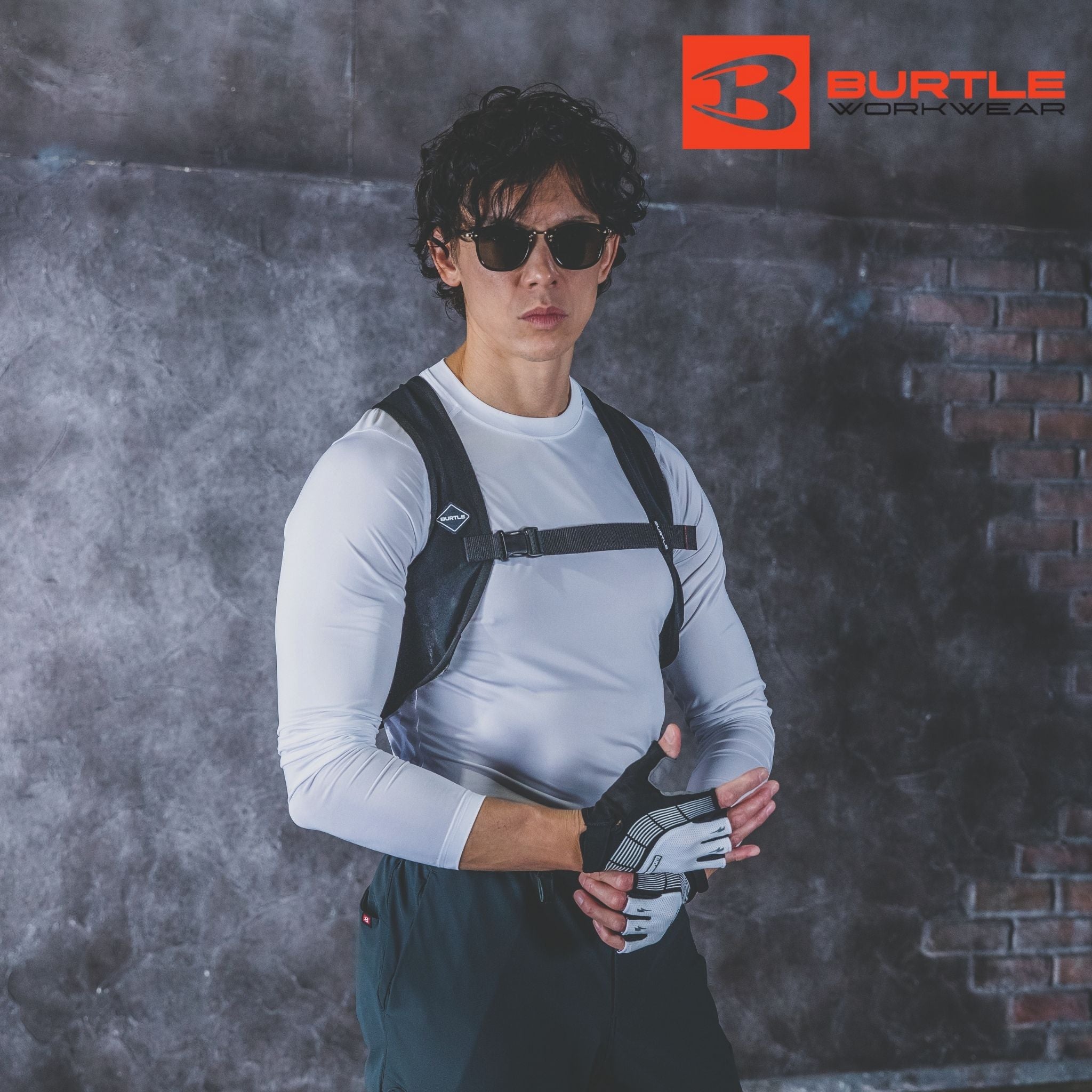 BURTLE アイスクラフトベスト＆アイスパックセット IC102Sの販売ページ